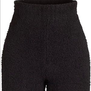 SKIMS Cozy Knit Short Size L/XL